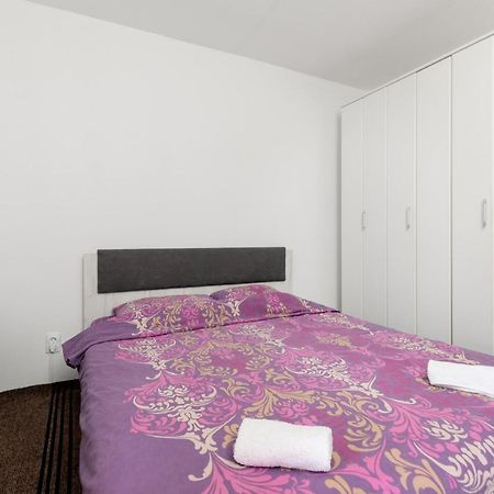 Private Room Center-2 Persons New Budva Extérieur photo